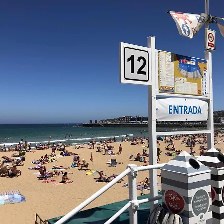 Апартаменти Paxarinos Playa By Flowhome *